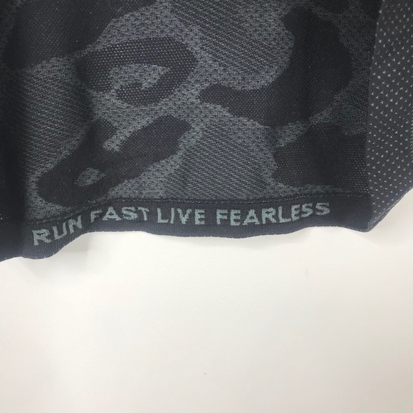 Nike Dry Fit Black Gray Camo Running Tee XS - Picture 6 of 8